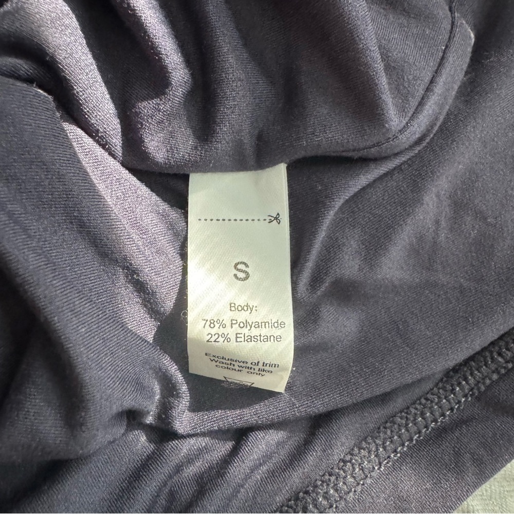 Dark Gray Cropped Top | Very Good Condition - Picture 3 of 3